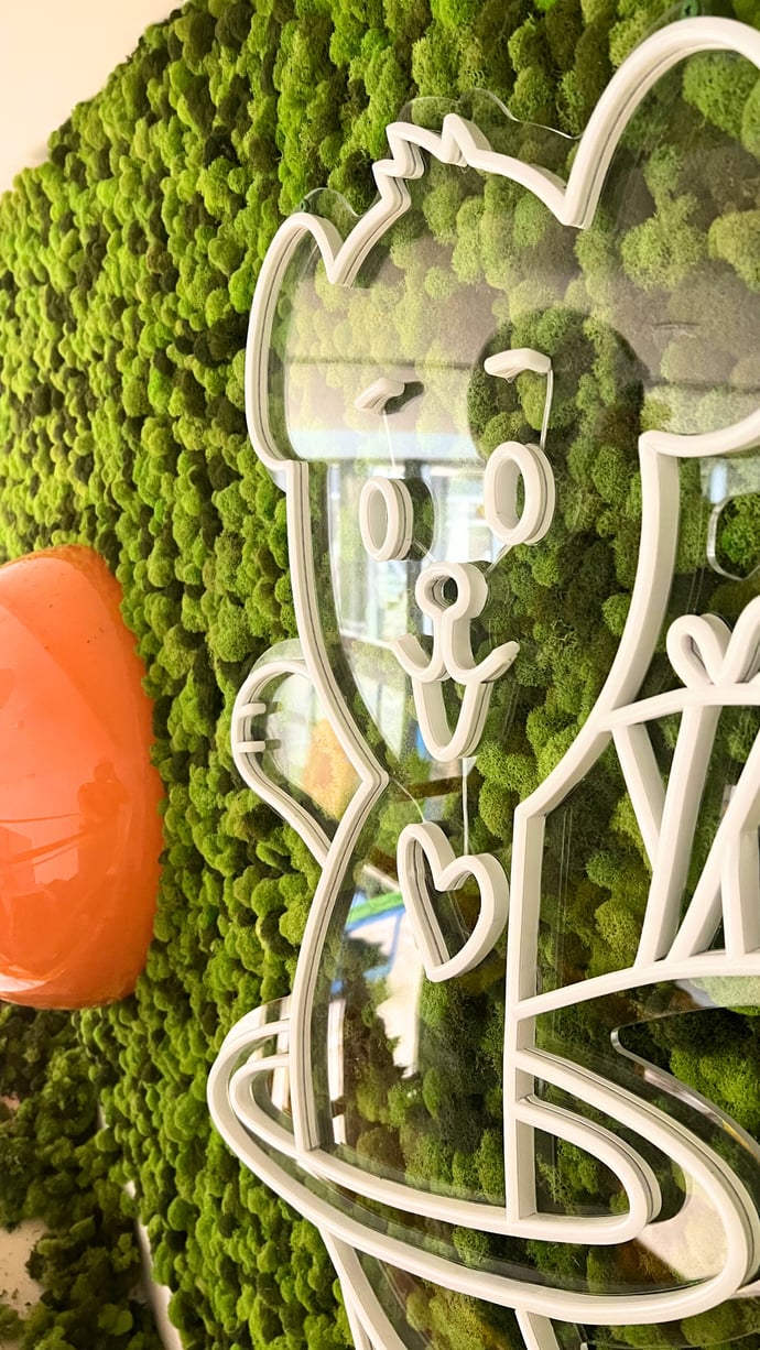 Case Study | Softening Rady Children's Hospital with Moss Walls