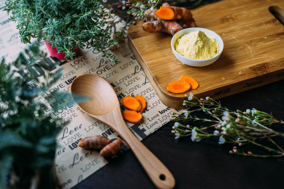 6 Low-Maintenance Herbs to Include in Your Green Wall