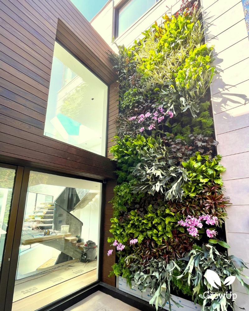 Living wall 