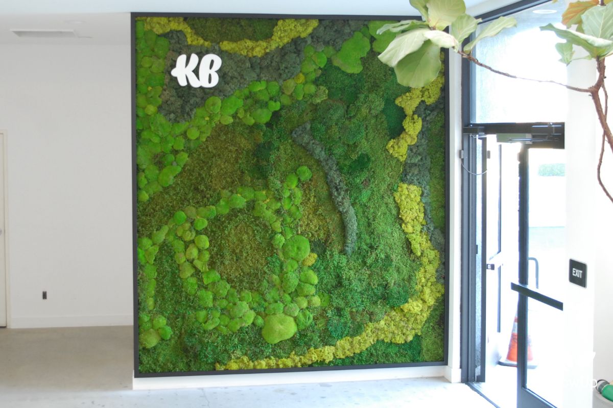 KB moss wall 